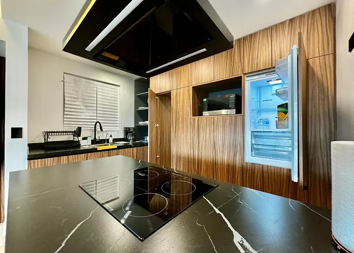 Modern 2 Bedroom Ground Floor Apartment! * Playa del Carmen