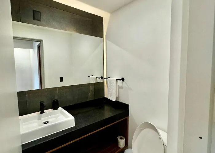 Modern 2 Bedroom Ground Floor Apartment! * Playa del Carmen