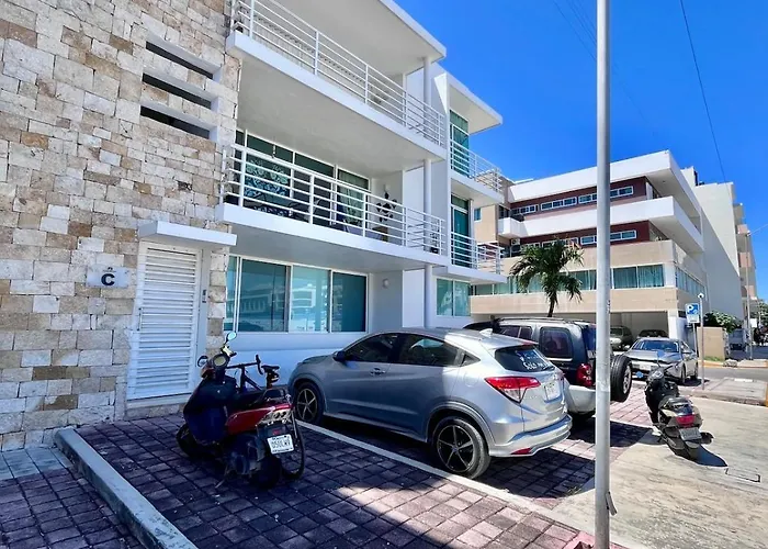 Holiday home Modern 2 Bedroom Ground Floor Apartment! Playa del Carmen